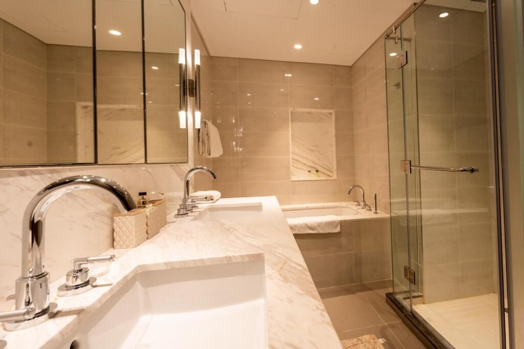Apartment Burj Khalifa Fountain Full View Opera Grand 4br