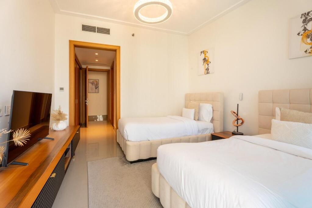 Burj Khalifa Fountain Full View Opera Grand 4br Dubai